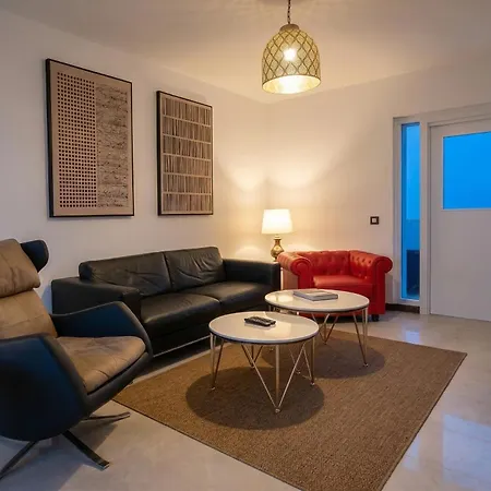 Villasroyale Rex - No Steps, Easy Access, Heated Pool & Bbq 빌라