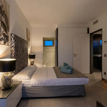 Villasroyale Rex - No Steps, Easy Access, Heated Pool & Bbq Вилла