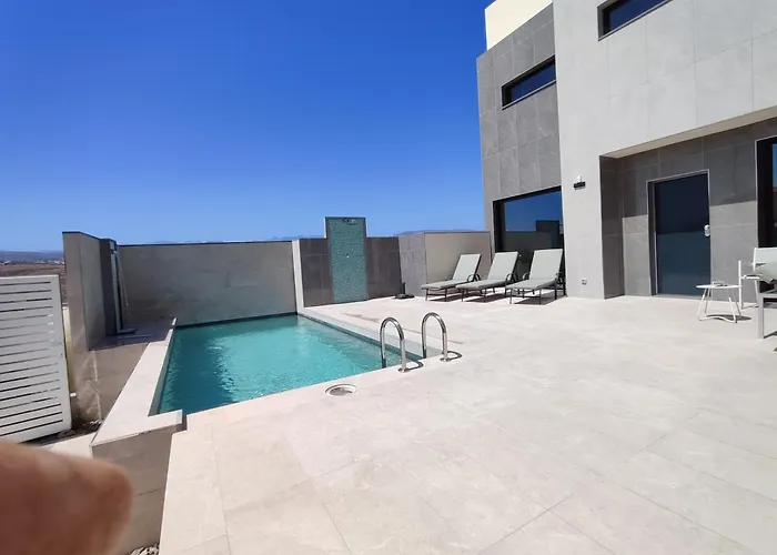 Villasroyale Rex - No Steps, Easy Access, Heated Pool & Bbq * Meloneras