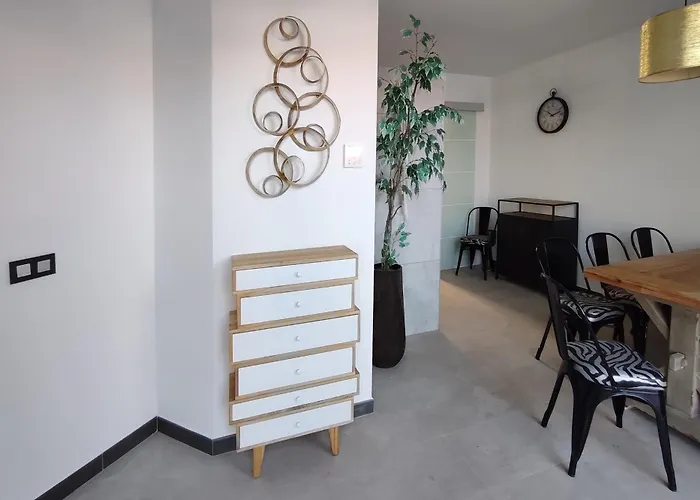 Villasroyale Rex - No Steps, Easy Access, Heated Pool & Bbq * 멜로네라스