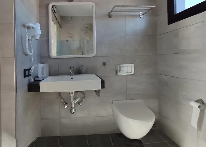 Villasroyale Rex - No Steps, Easy Access, Heated Pool & Bbq 빌라 *