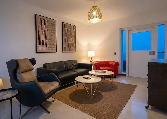 Villasroyale Rex - No Steps, Easy Access, Heated Pool & Bbq 빌라